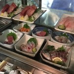 大甚 - スタンバイ中のお造り