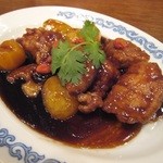 中華菜館 同發 - 栗子黒醋肉
