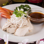 Sanki - 三熙の鶏の冷菜は生鶏を使用してるので身がふっくらしております