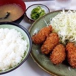 Tonkatsu Miyoshi - カキフライ定食700円