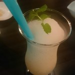 バー オボロ - フルーツカクテル  グレープフルーツシャーベット