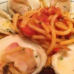 ラ･スコリエーラ - ハマグリとフレッシュトマトのソース