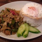 サバイチャイ タイ料理 - ガパオ