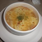 Le紅い豚 - 激熱オニオングラタンスープ