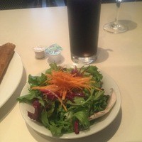 ブラッスリー アミカル - サラダとコーヒーor紅茶のセット¥120