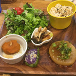 ユイノウ ベジタブルカフェ - 本日のプレート