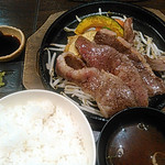 ふぅわ黒毛和牛ハンバーグ - 7周年特別メニュー｢松阪牛スライスステーキ｣