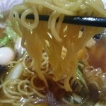 方味苑 - 麺アップ