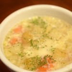 だあしゑんか - 秋冬限定・チェコの伝統スープ（写真はガーリックスープ・700円）