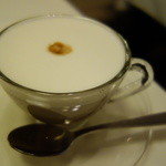 ラ・ベットラ・ダ・オチアイ ナゴヤ - カフェラテ