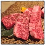 食彩和牛 しげ吉 - 北勝牛のハラミを厚切りで。やや淡白ではありましたが、この厚みでしか味わえない食感と肉汁がありました。