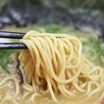 熱血らーめん in Yokohama - 麺リフト；熱血中華そば