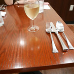 アンティコ ジェノベーゼ - 2015/10/12  ドリンクの代わりに白ワイン 200円