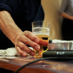 活カニの花咲 - 御機嫌になった大将ビール飲んじゃいます(笑)☆