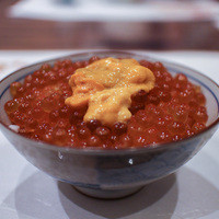 活カニの花咲 - イクラご飯ウニ添え(新十律川町ユメピリカ使用)ミニから丼へ＆そしてウニ添えにアップグレード☆ 大将ありがとうございます☆