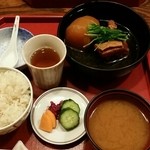 旬味 福でん - 豚角煮と大根やわらか煮　しらす炊込みご飯