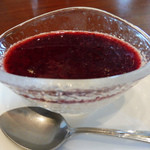 家全七福酒家 SEVENTH SON RESTAURANT - ベリーソースが乗ったタピオカ