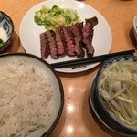 Gyuu Tan Sumiyaki Rikyuu - たんとろ定食