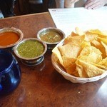 Vive Sol - 料理写真:サービス　Chips and Salsa
