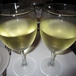 Hy's STEAKHOUSE - 2015年の｢スターリング･キャッスル･リースリング｣＄11.00×2