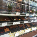 まりっぺ稲荷町店 - ショーウィンドウ