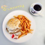 Al Porto Cafe - リーフバーガー　１８.９０＄とブラックコーヒー　４.００＄