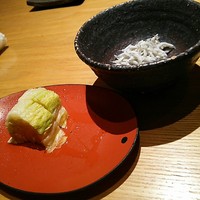 魚匠 銀平 心斎橋店 - お漬物(おかわり自由)、じゃこおろし