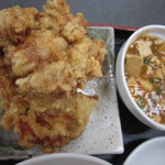 中国料理 布袋 本店 - 大きな唐揚げ４個＆ミニ麻婆豆腐