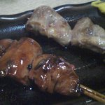 炭火焼き鳥 まかや - レバー　はつ