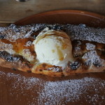 山岡ピザ - 2015.10　栗と小豆のカルツヲーネ