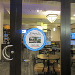 Bridges - お店入口。お客様の要望で平日ランチブッフェ再開！とあります。