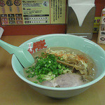 山岡家 - 極豚 830円