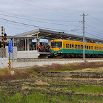 田舎バウム　ふくる - 富山地鉄 新黒部駅に停車中の普通列車（２０１５年１０月）