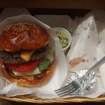 FELLOWS - ベーコンチーズバーガー