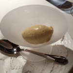 レストラン・マッカリーナ - トンカ豆のアイスクリーム