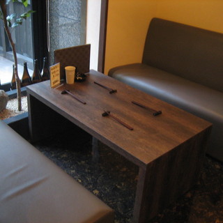 カウンターから個室までご用意!!