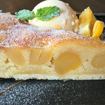 ダ・モコ - 栗のタルト側面