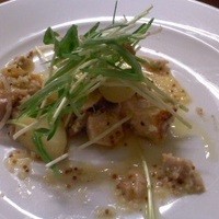 イル・クアドリフォーリオ - 鶏とサツマイモと水菜の前菜