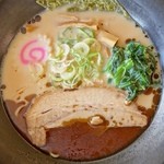 青山 - 豚骨醤油ラーメン