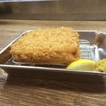 分厚いハムカツ200円