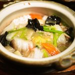 健康中華庵 青蓮 - 香ばしいもち米の海鮮おこげ