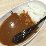 無添くら寿司 - しゃりカレー初挑戦。
            甘いのに、すごくスパイシーなのね。わたし、一気に汗が噴き出しましたし。
            でも、ぬるいのが気になる。