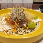 割烹 新多久 - 油物　湯葉揚げ　皮せんべい　あられ揚げ