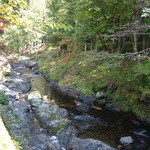 美山荘 - 月見台から見下ろす渓谷