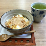 なかま亭 - 豆乳プリン 250円。