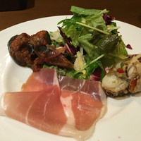クッチーナ イタリアーナ アリア 六本木 - 前菜4種盛り合わせ