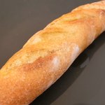 L'Octave Hayato KOBAYASHI - ランチコース 5598円 のスタイルブレッドのパン