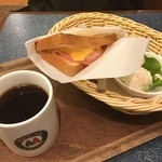 モリバコーヒー - D set ハムチーズトーストセット