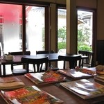 Sakuraya - 店内は、落ち着いたCafe 風