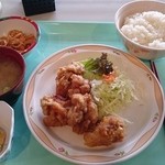 ポリテクセンター北海道 レストラン - 本日のB定食ザンギ定食４７０円です。